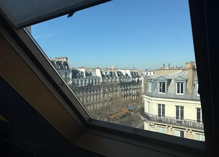 Topfloor Between Le Marais & Montorgueil *